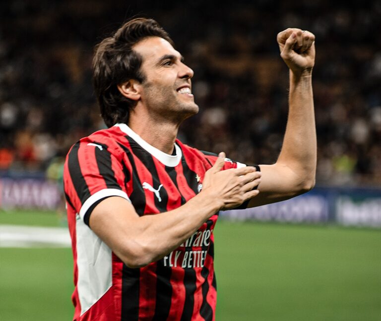 Kaká celebrating