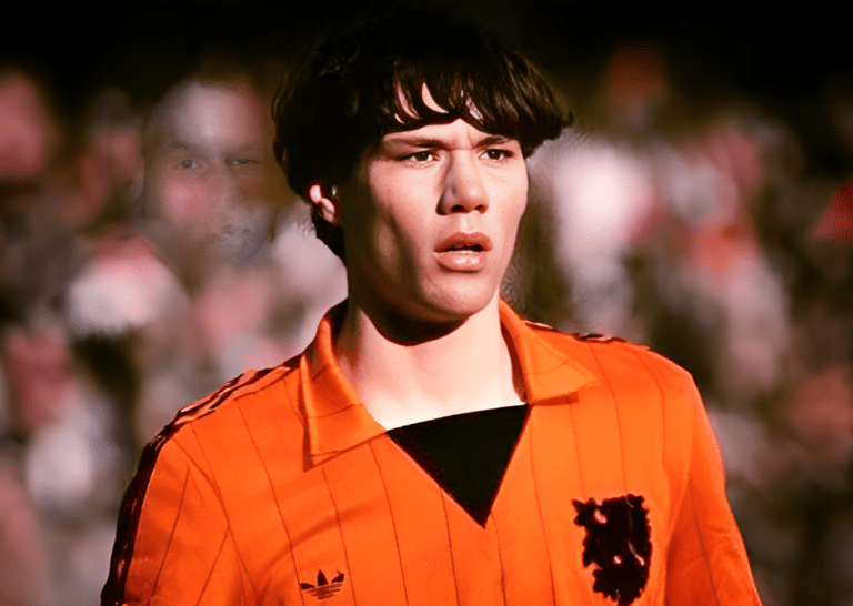 Marco van Basten in netherland jersey