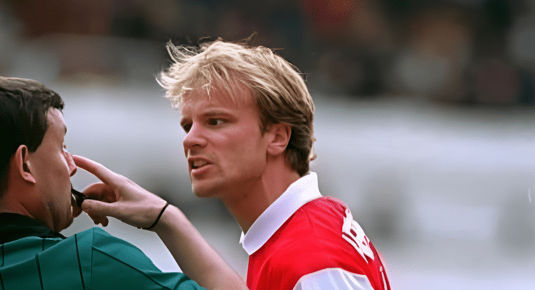 Dennis Bergkamp angry